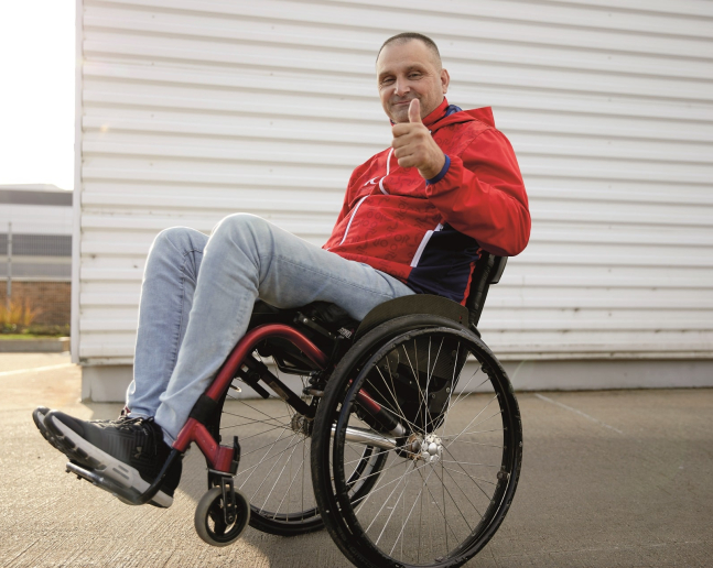 Športovec a chronický urologický pacient na vozíku Martin Ludrovský 